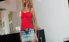 Masturbating with her pants is what this curly haired bombshell is all about